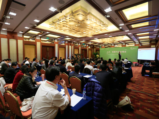 财经观察：流动中国涌现假日经济澎湃活力播报文章