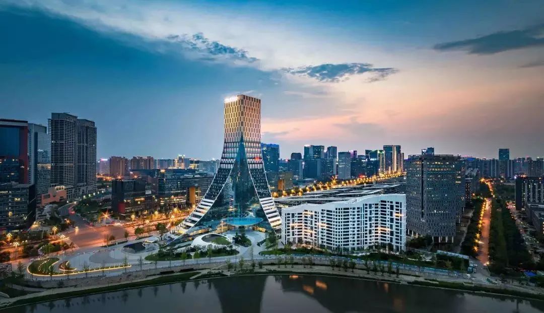 中央财经大学附近宾馆(中央财经大学附近的公园)